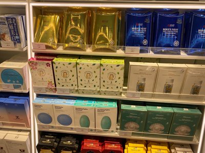 貨架底層的秘密 春雨面膜與化妝品零售的邏輯博弈
